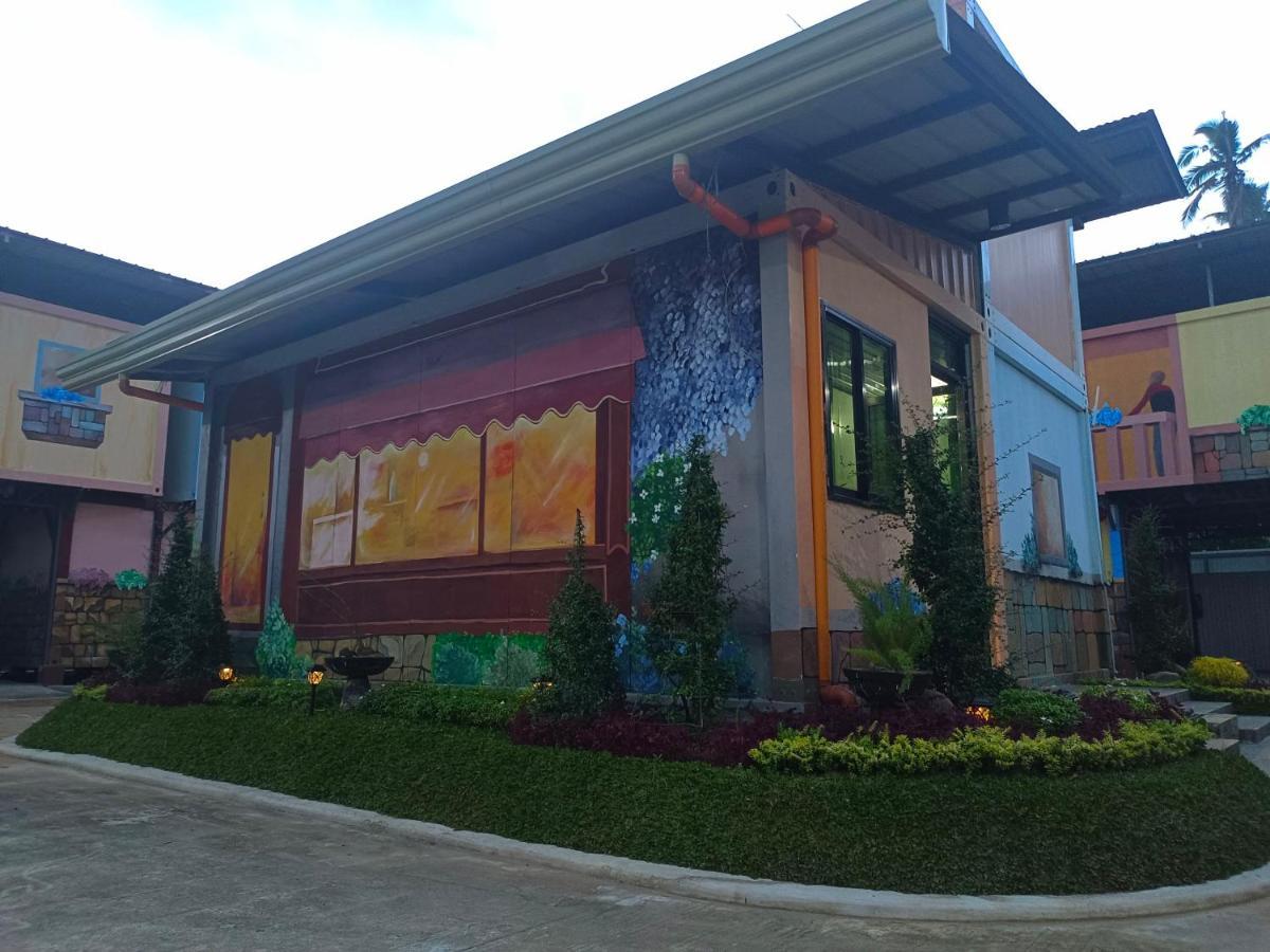 Happy Daze Hotel Tagum Exterior foto