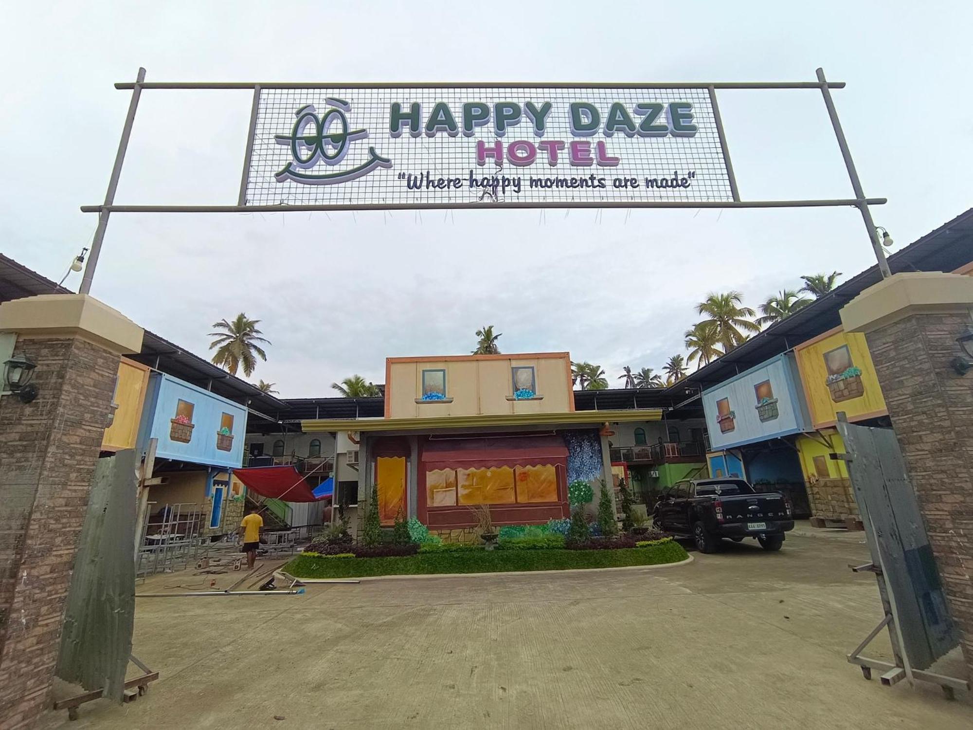 Happy Daze Hotel Tagum Exterior foto
